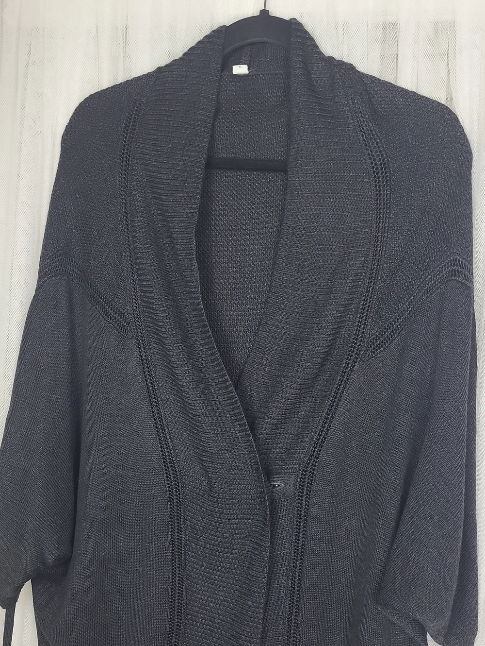 Lululemon Breeze Easy Wrap Sweater.  Size‎